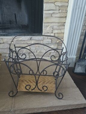 Wrought Iron Scroll Magazine Rack in Brown